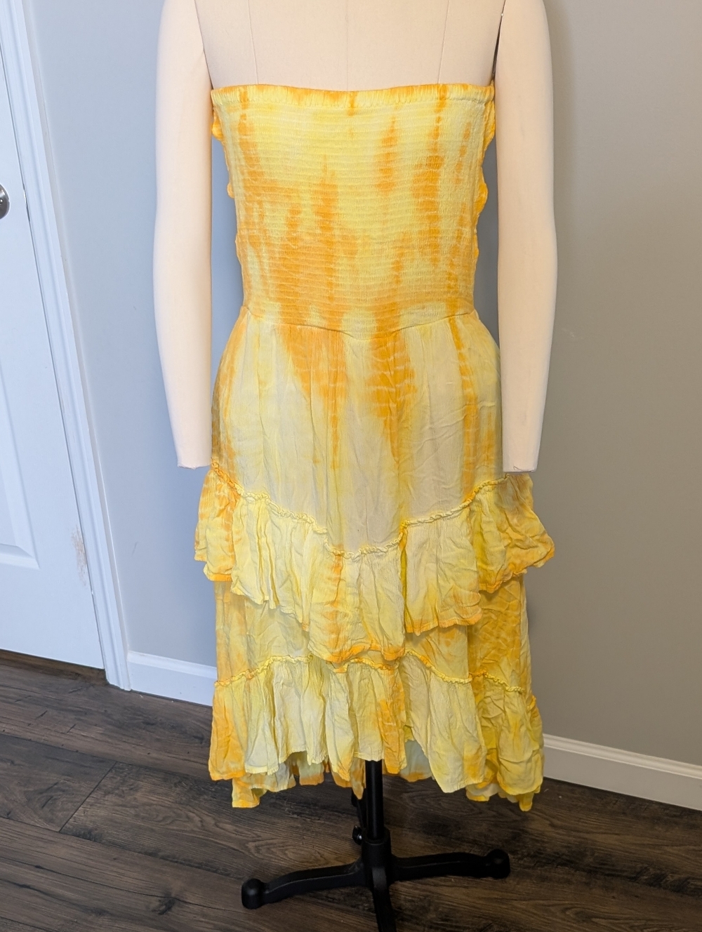 EARTHBOUND Yellow Tie-Dye Strapless Boho 70s Ruffle Open Back Dress Size XL